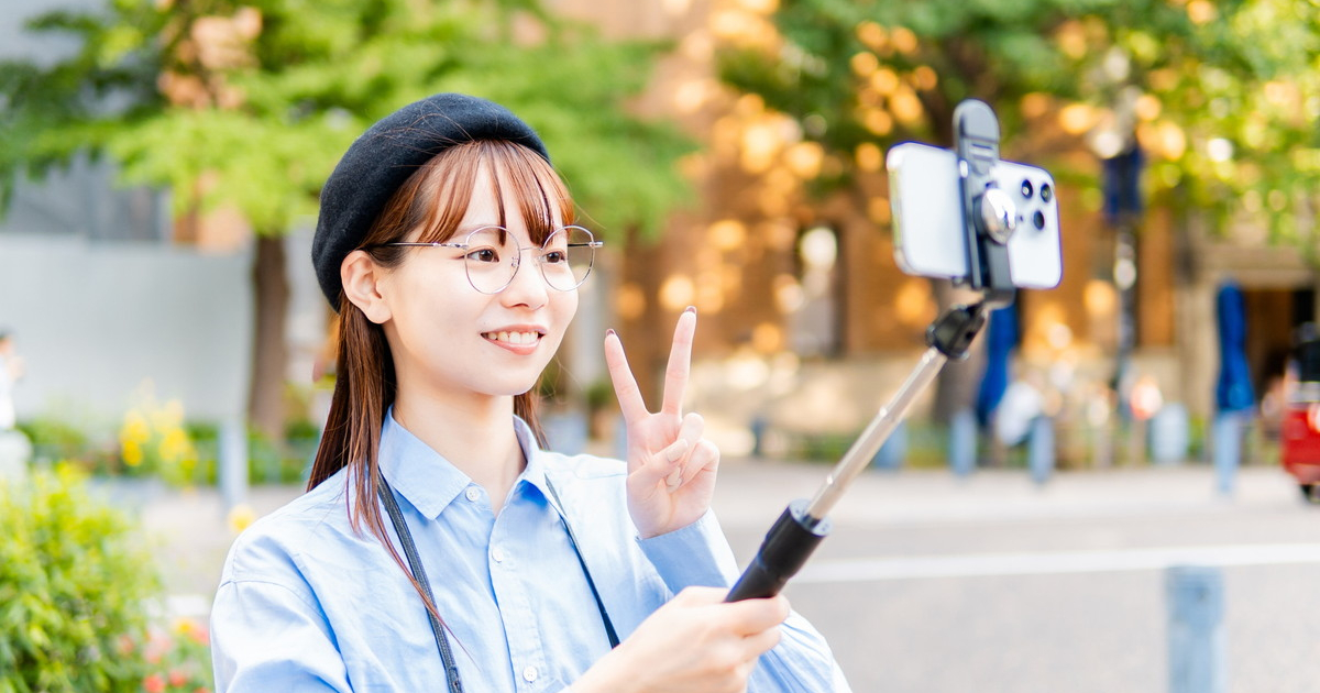 Vlog（Video Blog）とは？始め方やブログやYouTubeとの違い、注意点を解説