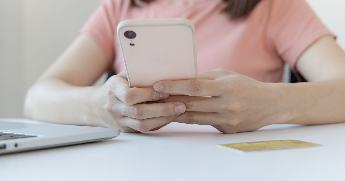 iPhoneのミー文字の作り方とは？動画で活用する方法もわかりやすく解説