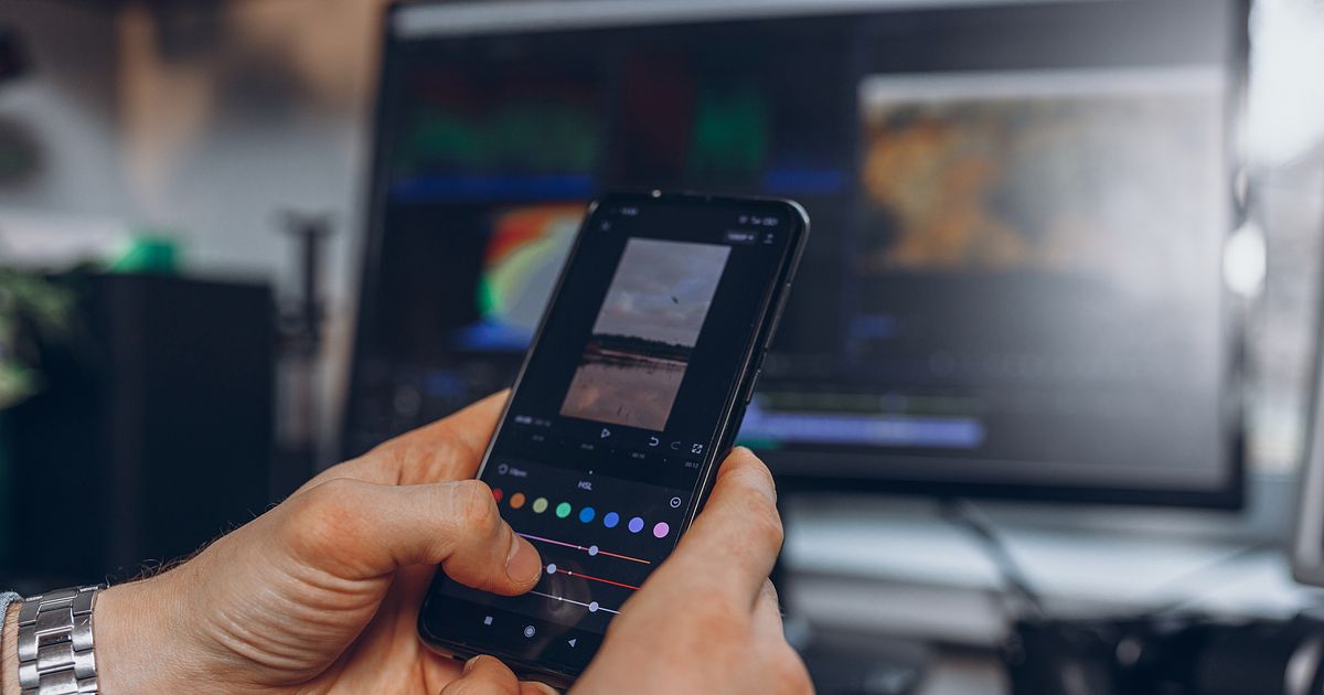 スマホで動画を圧縮する方法は?Android™・iPhoneの手順をわかりやすく解説