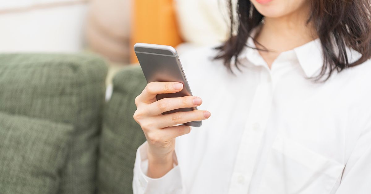 LINEで年齢確認する方法は?年齢制限のある機能などを解説