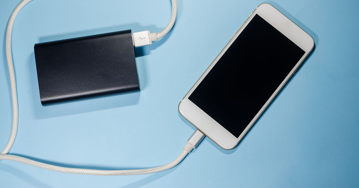 モバイルバッテリーとは？選び方・タイプ・使い方などを詳しく解説！