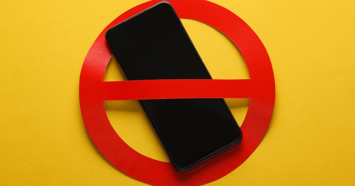 「iPhoneは使用できません」の表示は解除できる？原因・対処法を紹介