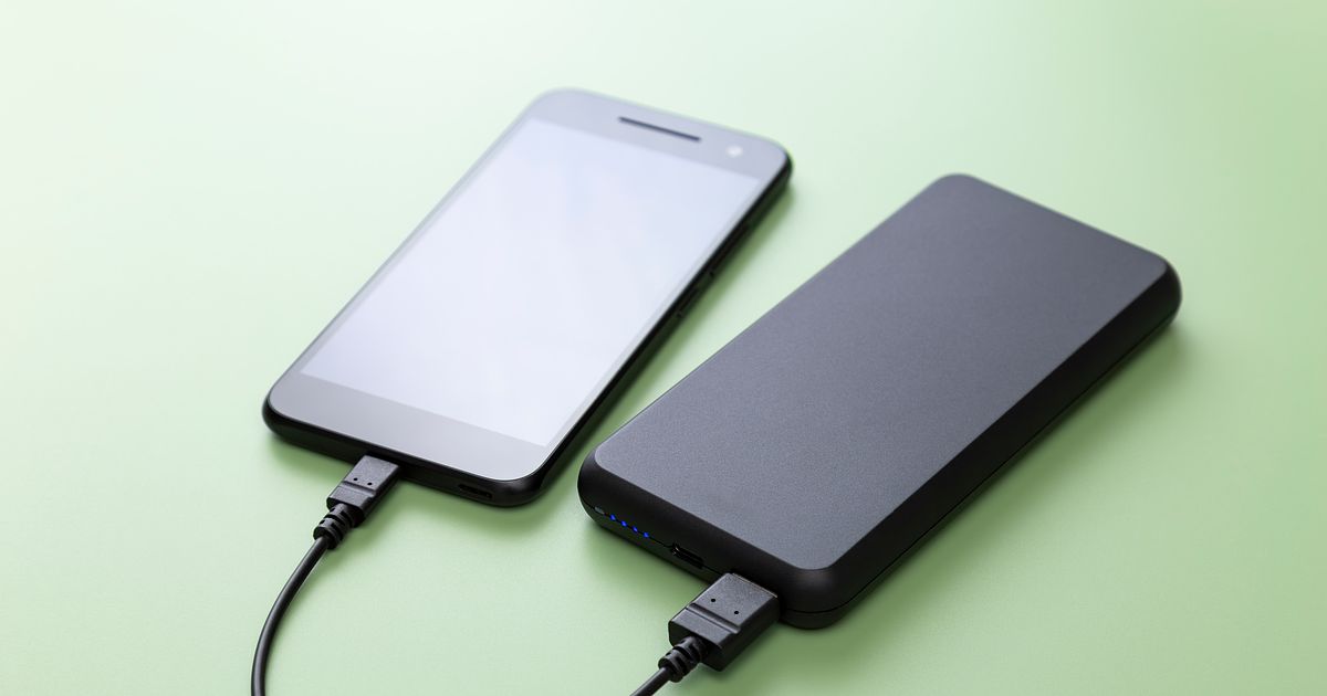 モバイルバッテリーの捨て方は？正しい知識を身に付けて安全に処分しよう